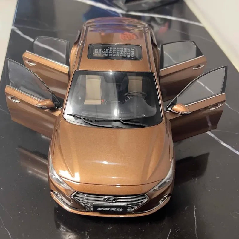 1:18 Hyundai 2017 Celesta Die Cast Model Car