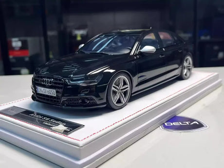 [IVY] 1:18 Audi 2012 S6 Sedan Black Model Car Resin