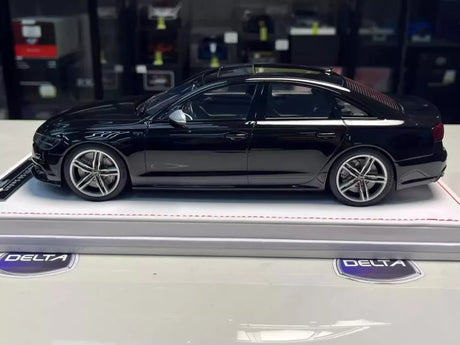 [IVY] 1:18 Audi 2012 S6 Sedan Black Model Car Resin
