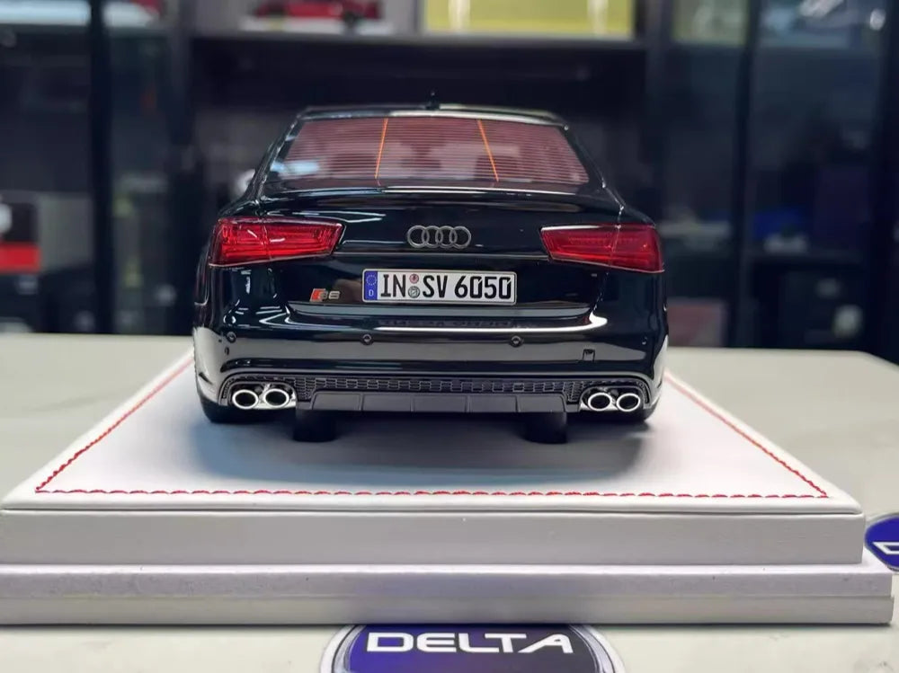 [IVY] 1:18 Audi 2012 S6 Sedan Black Model Car Resin