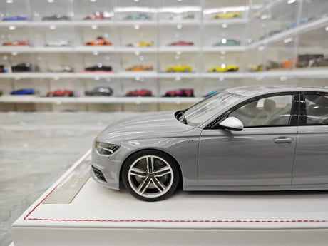 [IVY] 1:18 Audi 2012 S6 Sedan Gray Model Car Resin