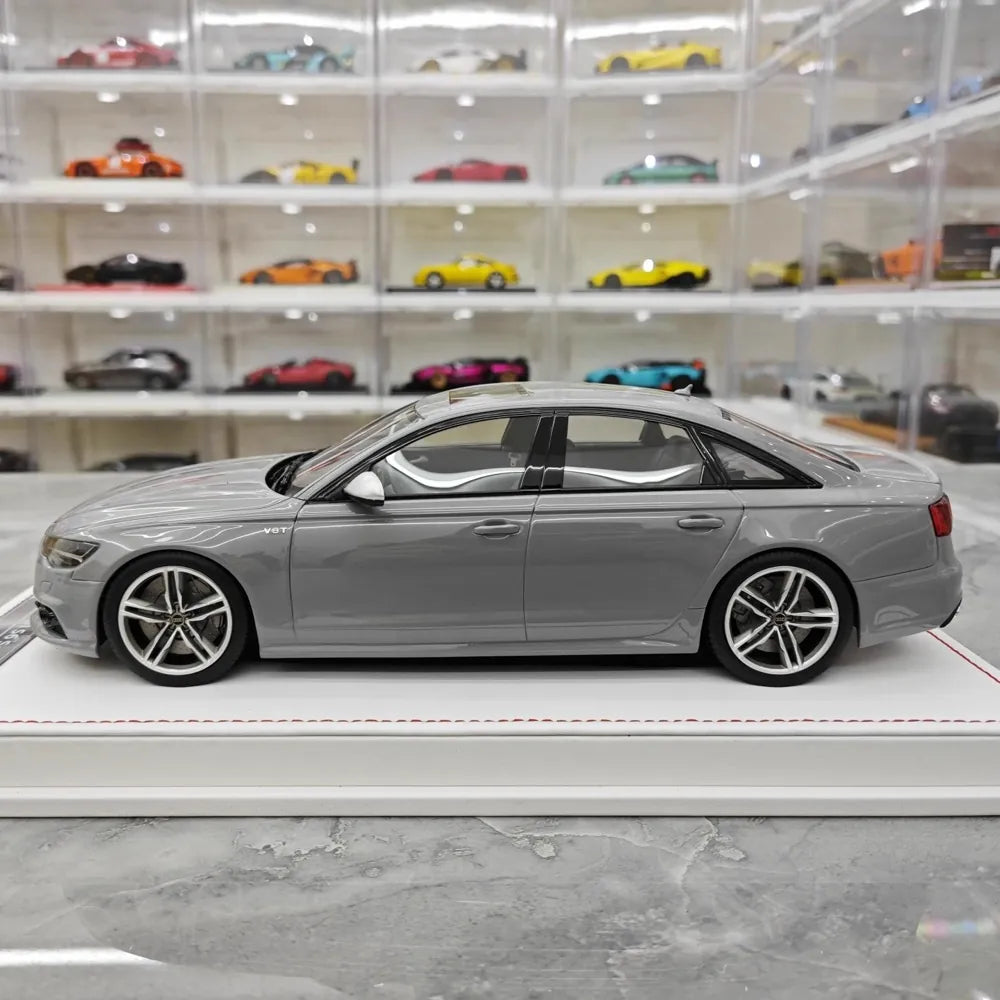 [IVY] 1:18 Audi 2012 S6 Sedan Gray Model Car Resin