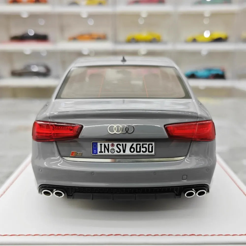 [IVY] 1:18 Audi 2012 S6 Sedan Gray Model Car Resin
