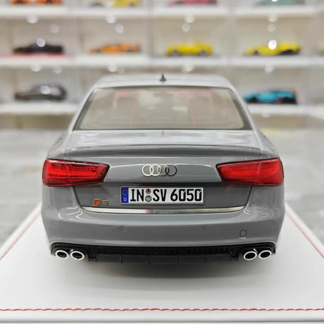 [IVY] 1:18 Audi 2012 S6 Sedan Gray Model Car Resin