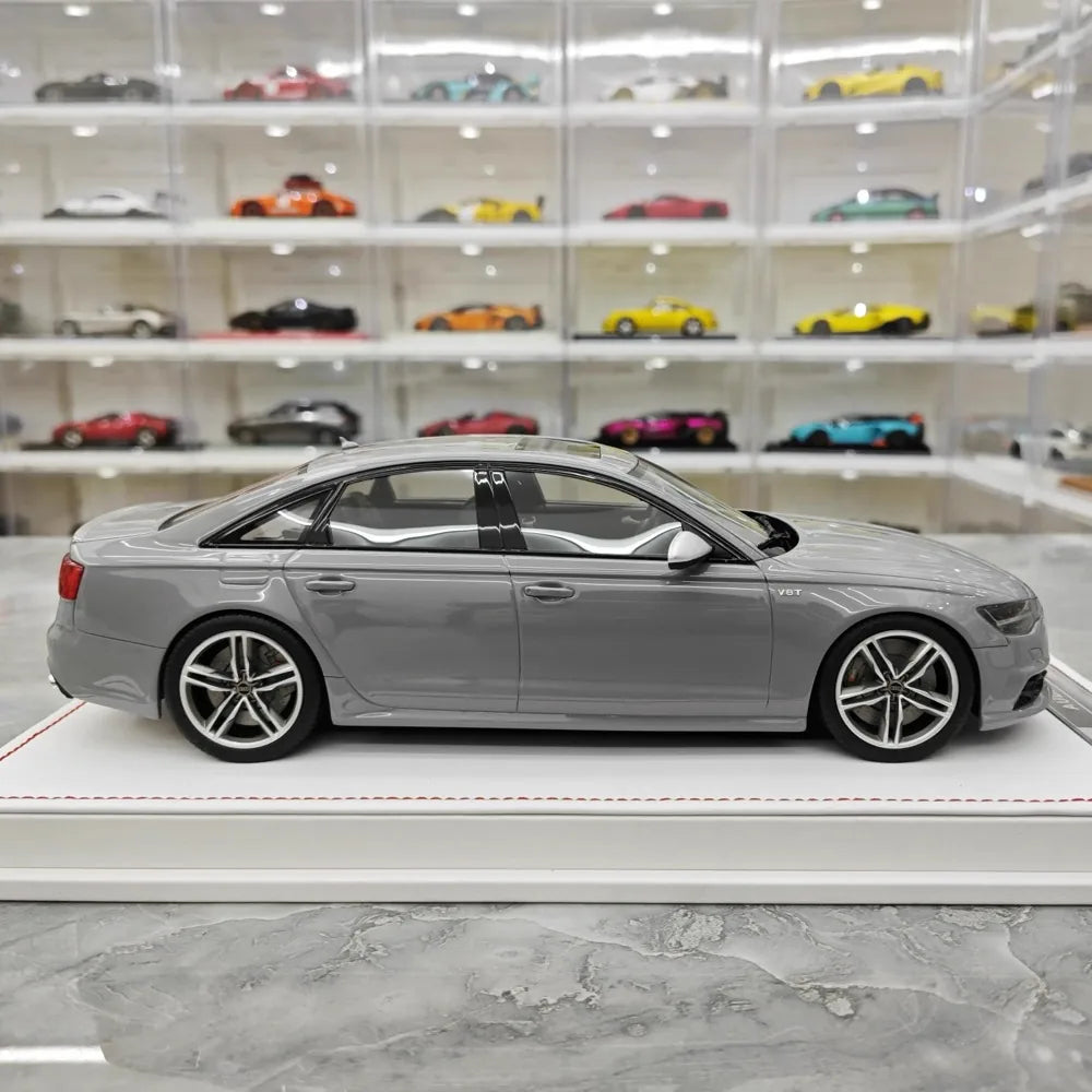 [IVY] 1:18 Audi 2012 S6 Sedan Gray Model Car Resin