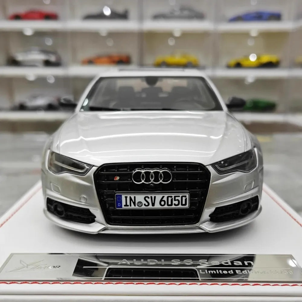 [IVY] 1:18 Audi 2012 S6 Sedan Silver Model Car Resin