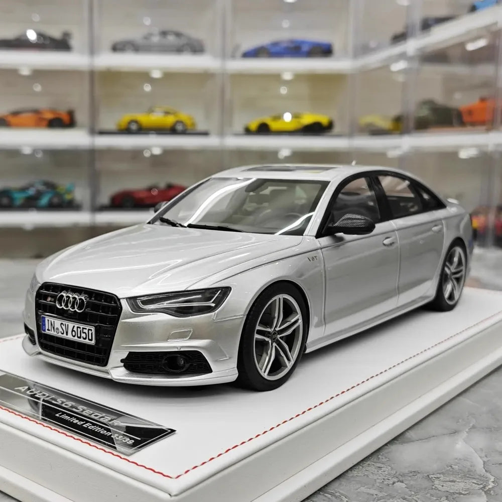 [IVY] 1:18 Audi 2012 S6 Sedan Silver Model Car Resin