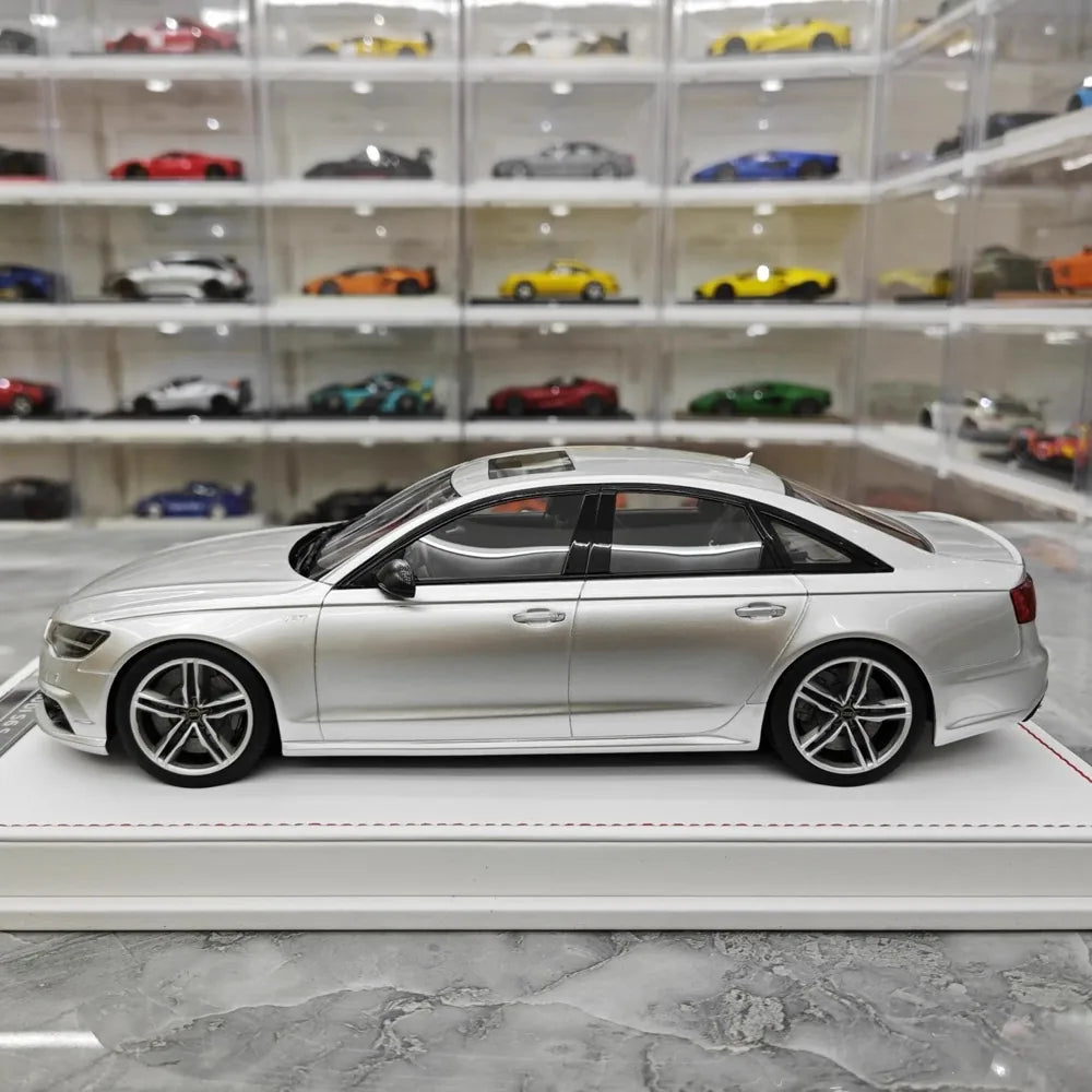 [IVY] 1:18 Audi 2012 S6 Sedan Silver Model Car Resin