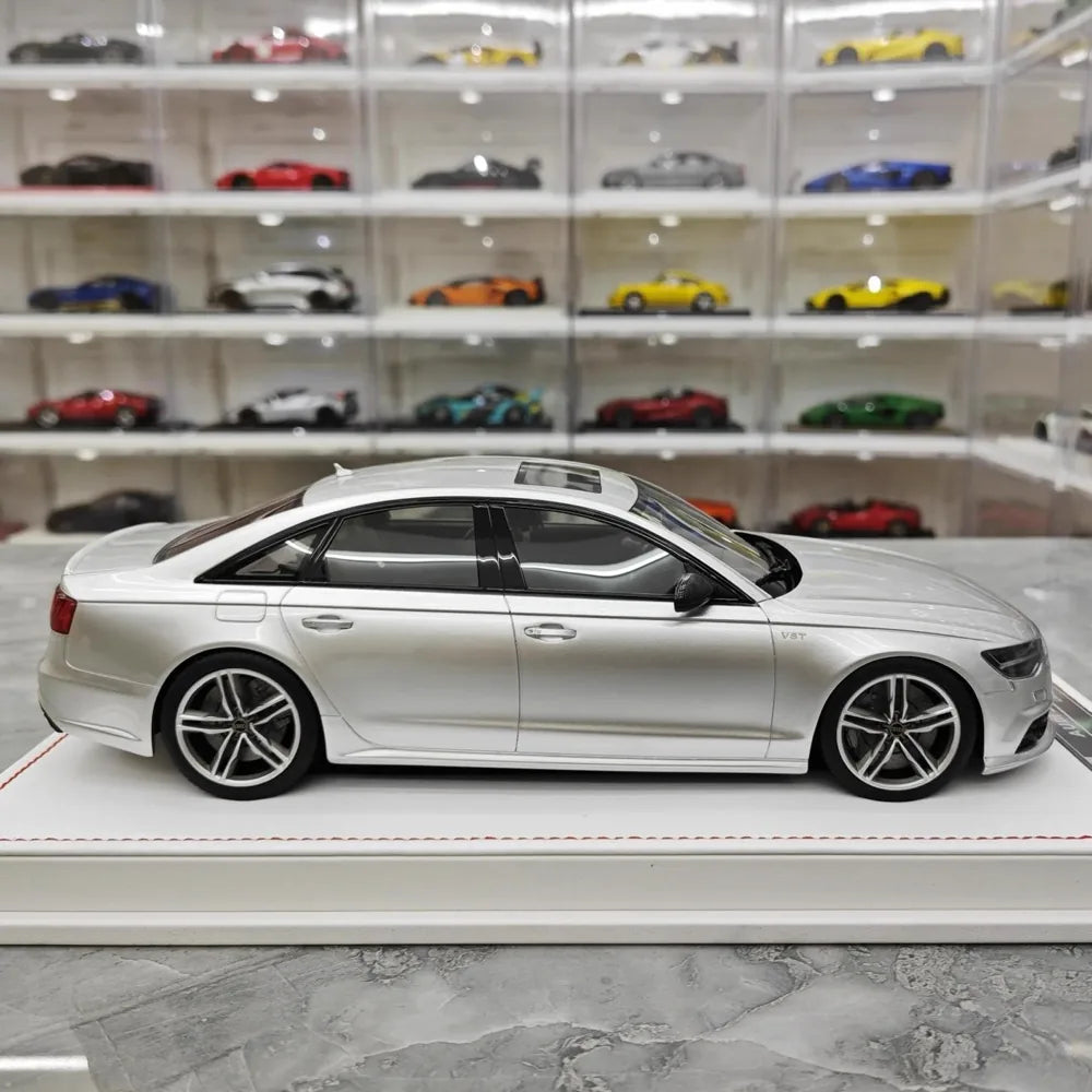 [IVY] 1:18 Audi 2012 S6 Sedan Silver Model Car Resin