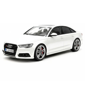 [IVY] 1:18 Audi 2012 S6 Sedan White Model Car Resin