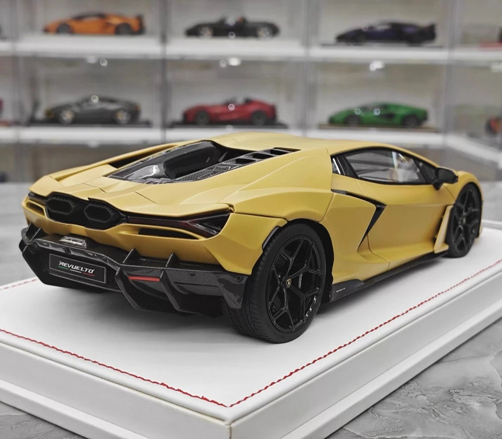 [IVY] 1:18 Lamborghini 2023 Revuelto Gold Model Car Resin