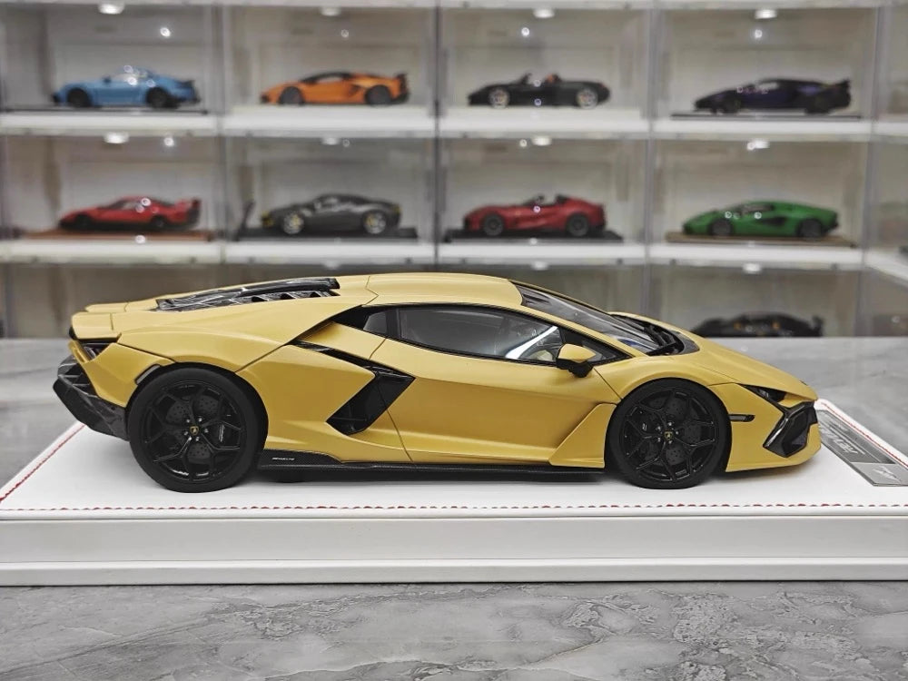 [IVY] 1:18 Lamborghini 2023 Revuelto Gold Model Car Resin