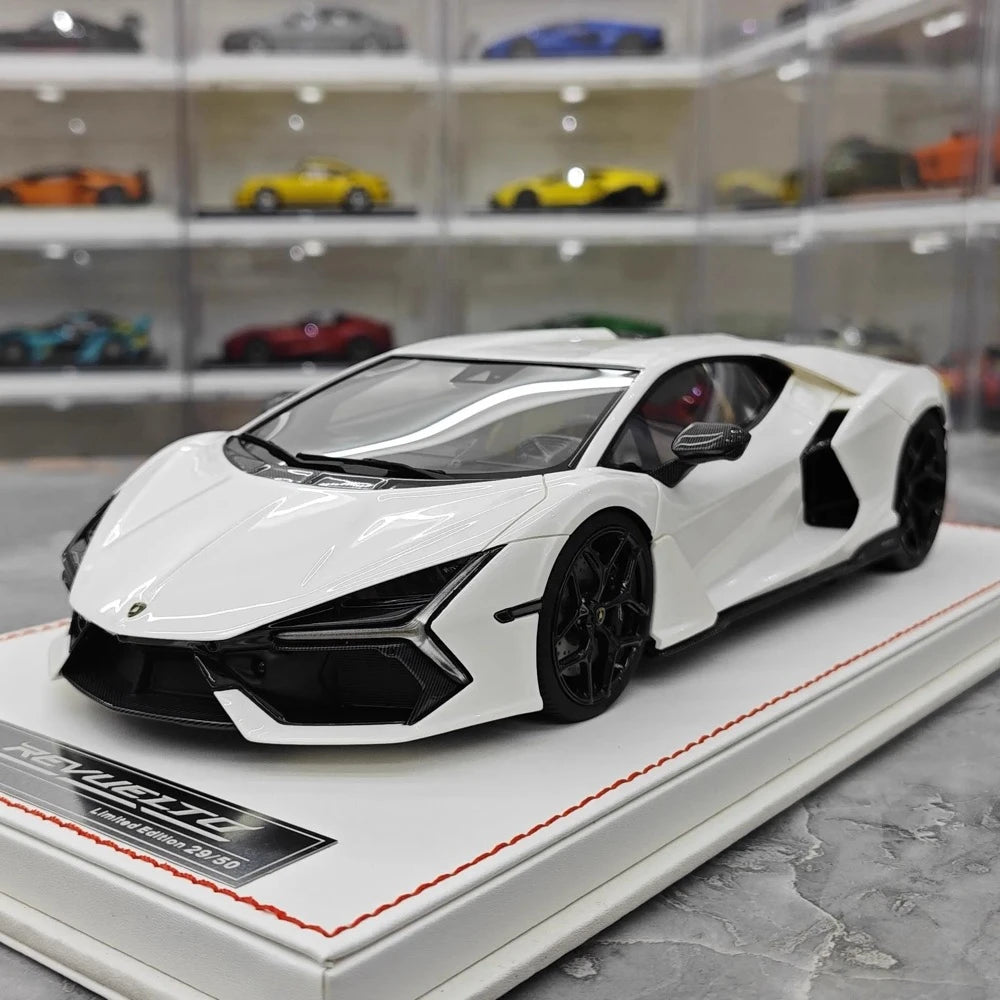 [IVY] 1:18 Lamborghini 2023 Revuelto White Model Car Resin