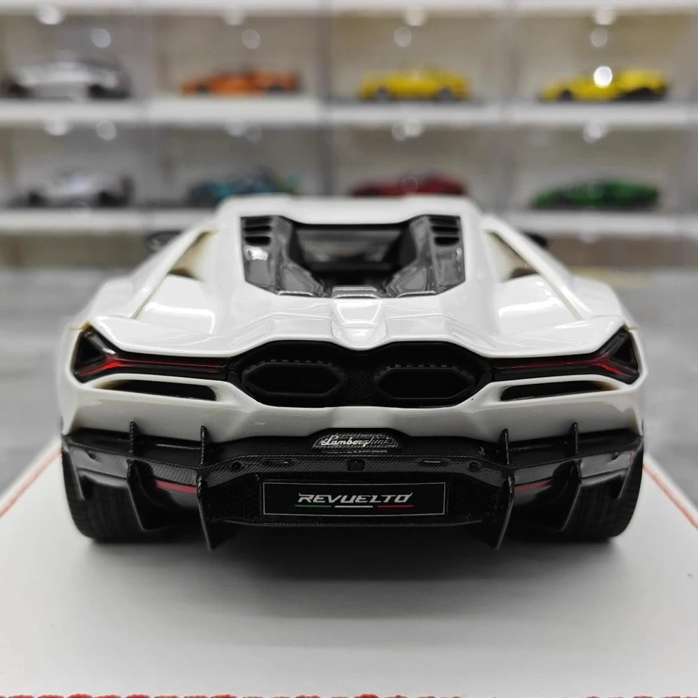 [IVY] 1:18 Lamborghini 2023 Revuelto White Model Car Resin