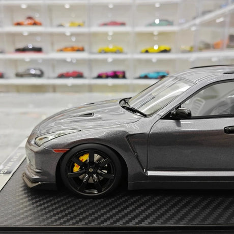 [IVY] 1:18 Nissan 2022 Stagea R35 Wagon Gray Model Car Resin