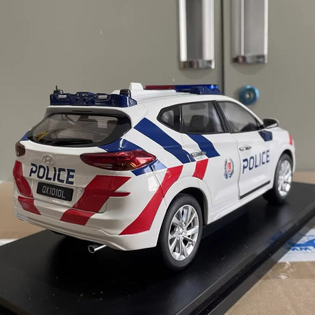 [IXO] 1:18 Hyundai 2019 Tucson SPF Police Model Car Die-Cast