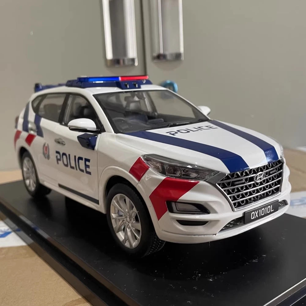 [IXO] 1:18 Hyundai 2019 Tucson SPF Police Model Car Die-Cast