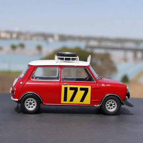 Mini 1967 Cooper S #177 Monte Carlo 1:18 diecast model car by IXO - view 4