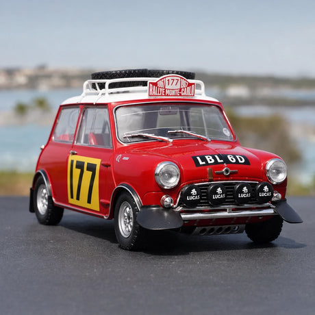 Mini 1967 Cooper S #177 Monte Carlo 1:18 diecast model car by IXO - view 5