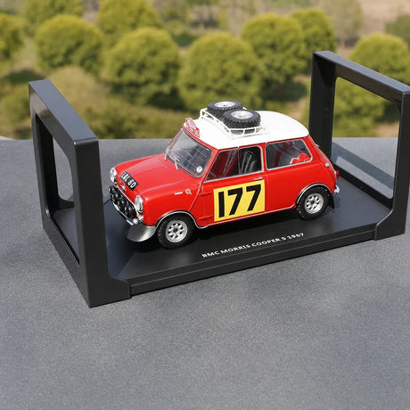 Mini 1967 Cooper S #177 Monte Carlo 1:18 diecast model car by IXO - view 8
