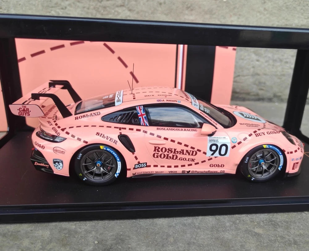 [IXO] 1:18 Porsche 2025 911 GT3 RSR #90 Pink Pig Model Car Die-Cast