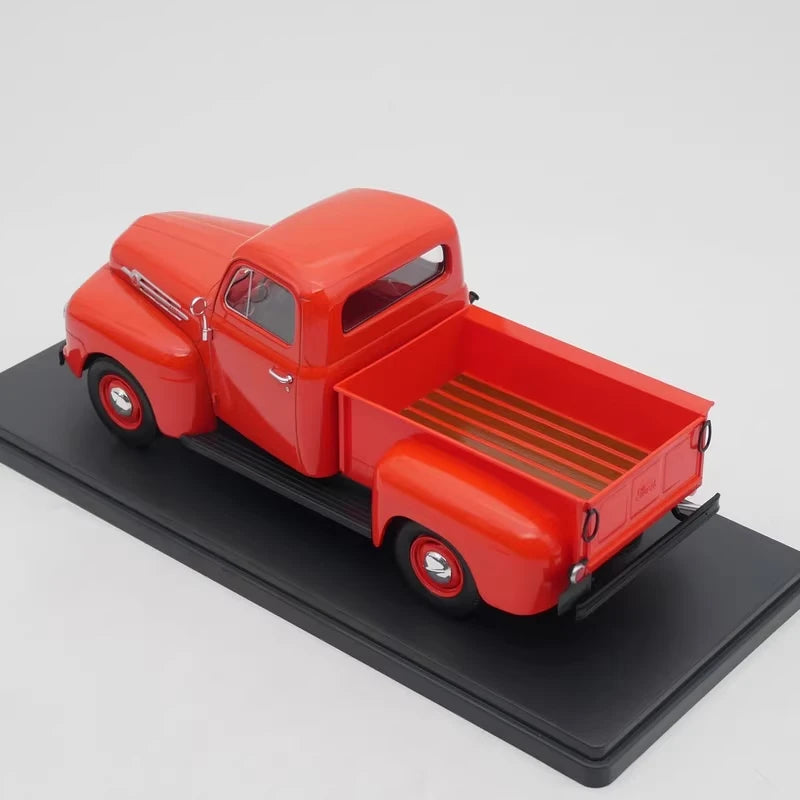 [IXO] 1:24 Ford 1952 F-1 Red Model Car Die-Cast