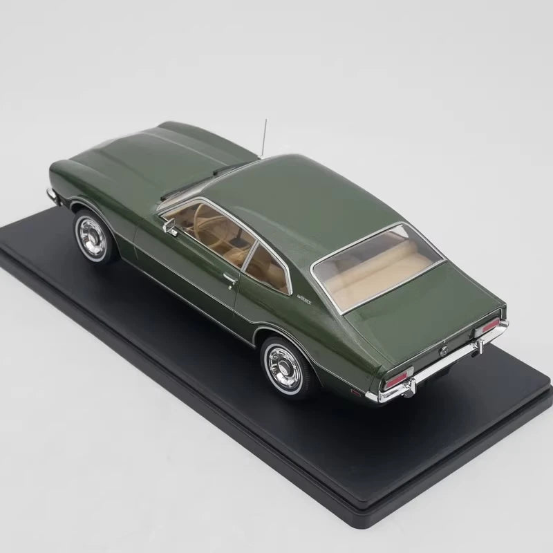 [IXO] 1:24 Ford 1970 Maverick Green Model Car Die-Cast