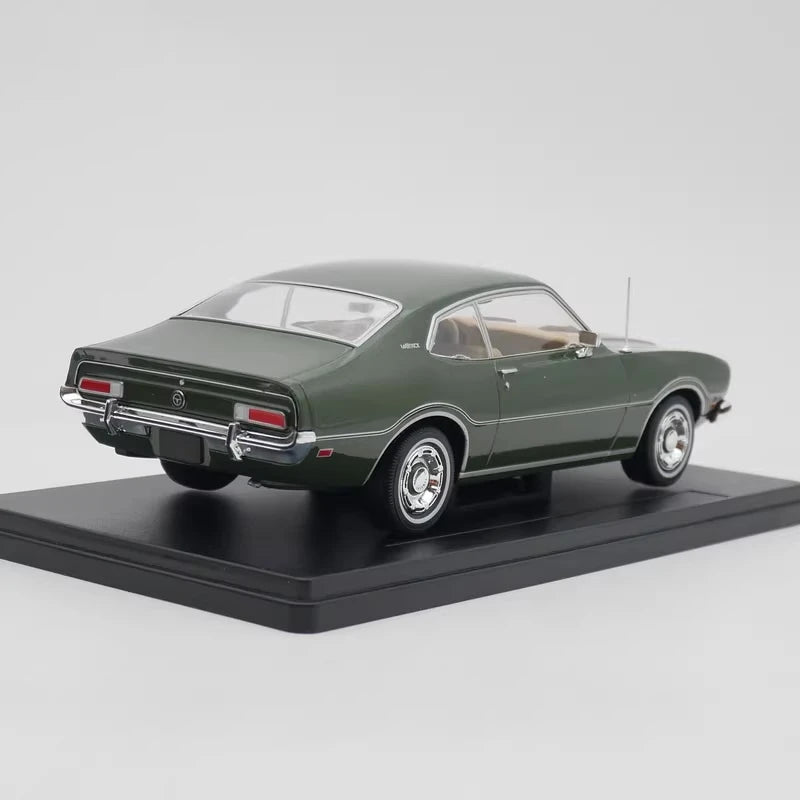 [IXO] 1:24 Ford 1970 Maverick Green Model Car Die-Cast