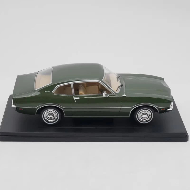 [IXO] 1:24 Ford 1970 Maverick Green Model Car Die-Cast