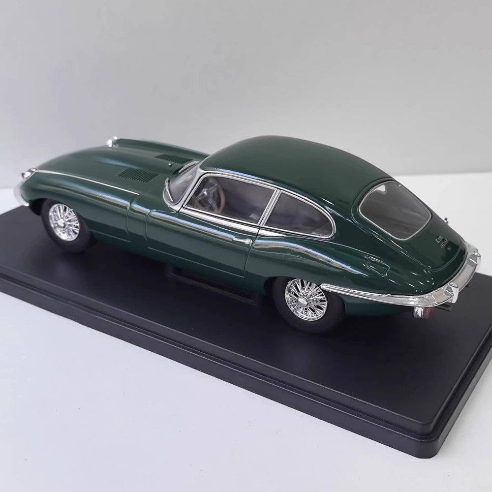 [IXO] 1:24 Jaguar 1963 E-Type Green Model Car Die-Cast