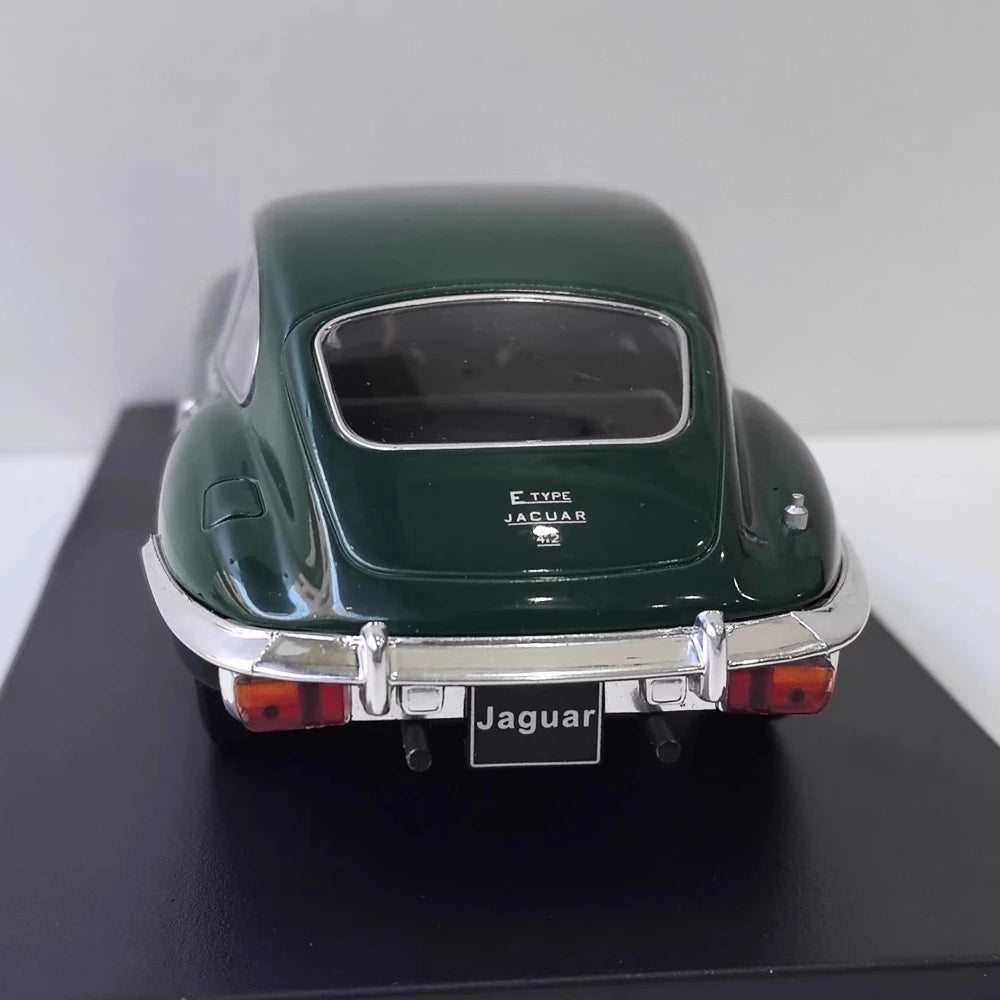 [IXO] 1:24 Jaguar 1963 E-Type Green Model Car Die-Cast