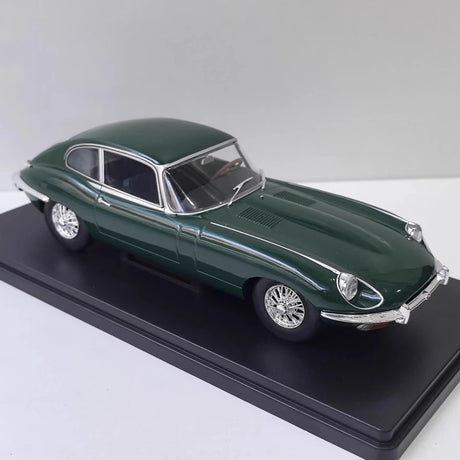 [IXO] 1:24 Jaguar 1963 E-Type Green Model Car Die-Cast