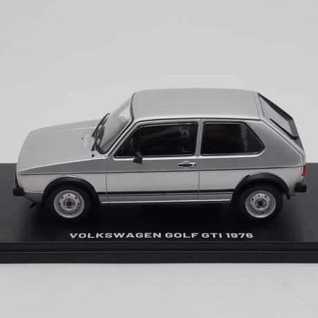 [IXO] 1:24 Volkswagen 1976 Golf GTI zilver modelauto Die-Cast