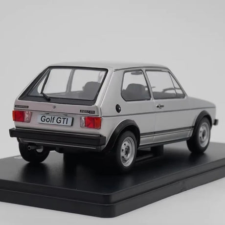 [IXO] 1:24 Volkswagen 1976 Golf GTI zilver modelauto Die-Cast