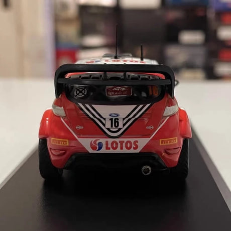 [IXO] 1:43 Ford 2016 Fiesta RS WRC #16 Model Car Die-Cast