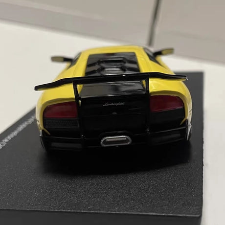 [IXO] 1:43 Lamborghini 2009 Murcielago LP670-4 SuperVeloce geel modelauto Die-Cast