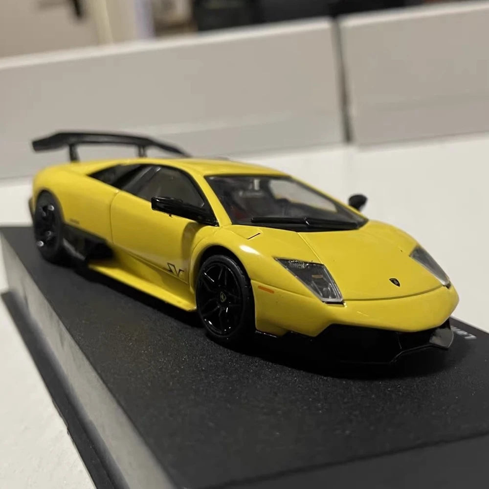 [IXO] 1:43 Lamborghini 2009 Murcielago LP670-4 SuperVeloce Yellow Model Car Die-Cast