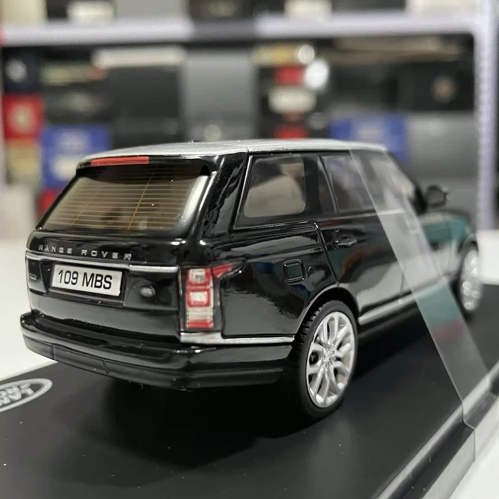 [IXO] 1:43 Land Rover 2013 Range Rover Black Model Car Die-Cast