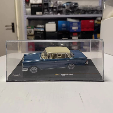 [IXO] 1:43 Mercedes-Benz 1959 220 SE W112 Blue Model Car Die-Cast