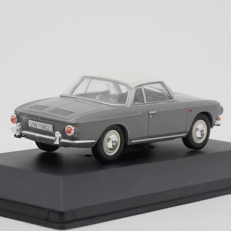 [IXO] 1:43 Volkswagen 1962 Typ 34 Karmann Ghia 1500 グレー モデルカー Die-Cast