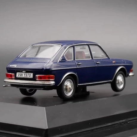 [IXO] 1:43 Volkswagen 1970 411 LE ブルー モデルカー Die-Cast