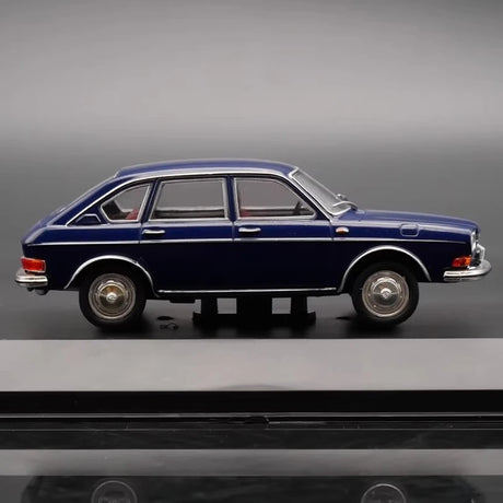 [IXO] 1:43 Volkswagen 1970 411 LE ブルー モデルカー Die-Cast