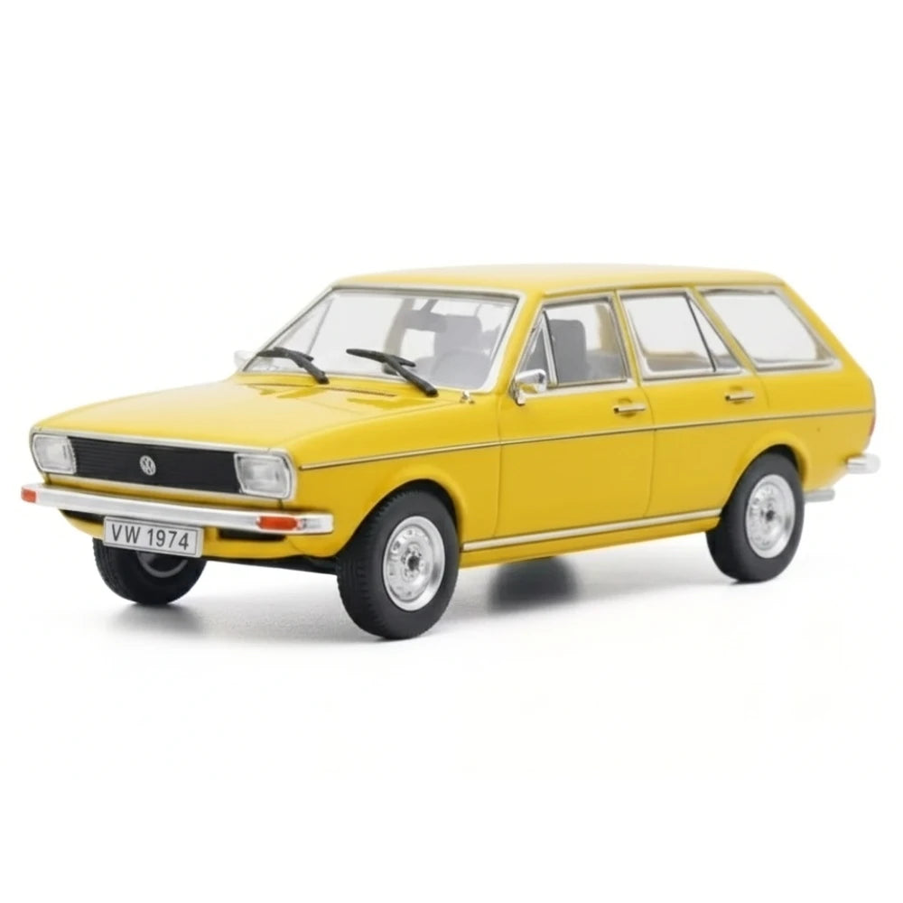 [IXO] 1:43 Volkswagen 1974 Passat Variant Yellow Model Car Die-Cast