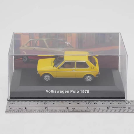 [IXO] 1:43 Volkswagen 1975 Polo イエロー モデルカー Die-Cast