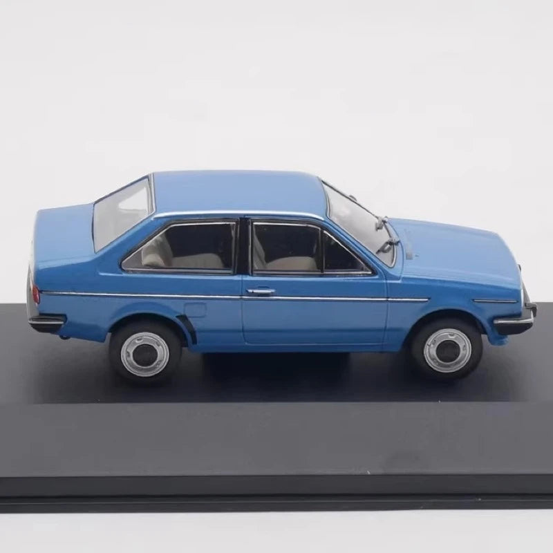 [IXO] 1:43 Volkswagen 1981 Derby Blue Model Car Die-Cast