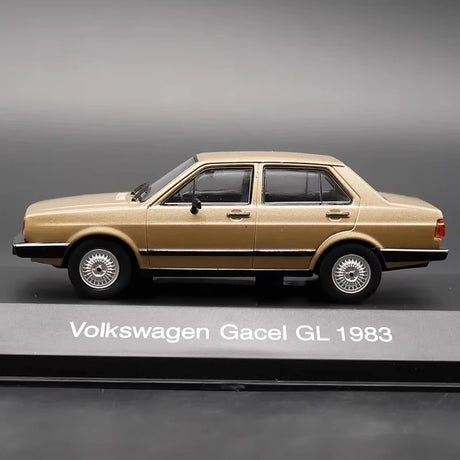 [IXO] 1:43 Volkswagen 1983 Gacel GL ゴールド モデルカー Die-Cast