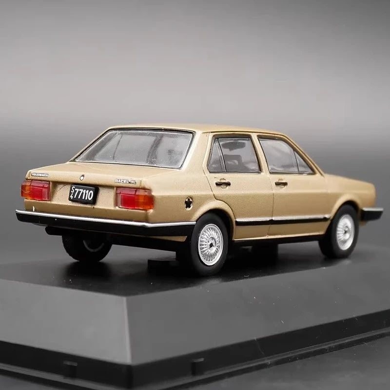 [IXO] 1:43 Volkswagen 1983 Gacel GL Gold Model Car Die-Cast