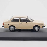 [IXO] 1:43 Volkswagen 1983 Voyage Gold Model Car Die-Cast