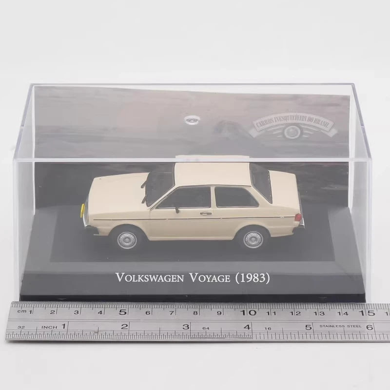[IXO] 1:43 Volkswagen 1983 Voyage Gold Model Car Die-Cast