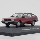 [IXO] 1:43 Volkswagen 1985 Passat B2 rood modelauto Die-Cast